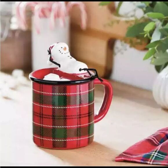 Scentsy MELT MY HEART  Wax Warmer Plaid Coffee Mug Snowman Element - Picture 1 of 6